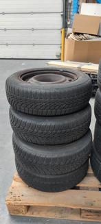 Dunlop winterbanden op velg, Auto-onderdelen, Banden en Velgen, Ophalen, Gebruikt, 15 inch, Banden en Velgen