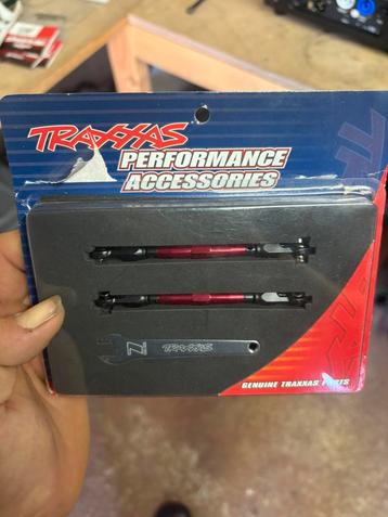Traxxas Toe Links Maxx V1 beschikbaar voor biedingen