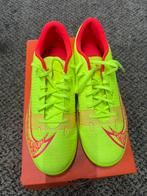 Nike Zaalvoetbal schoenen 42,5 als nieuw, Maat XS of kleiner, Ophalen of Verzenden, Zo goed als nieuw, Schoenen