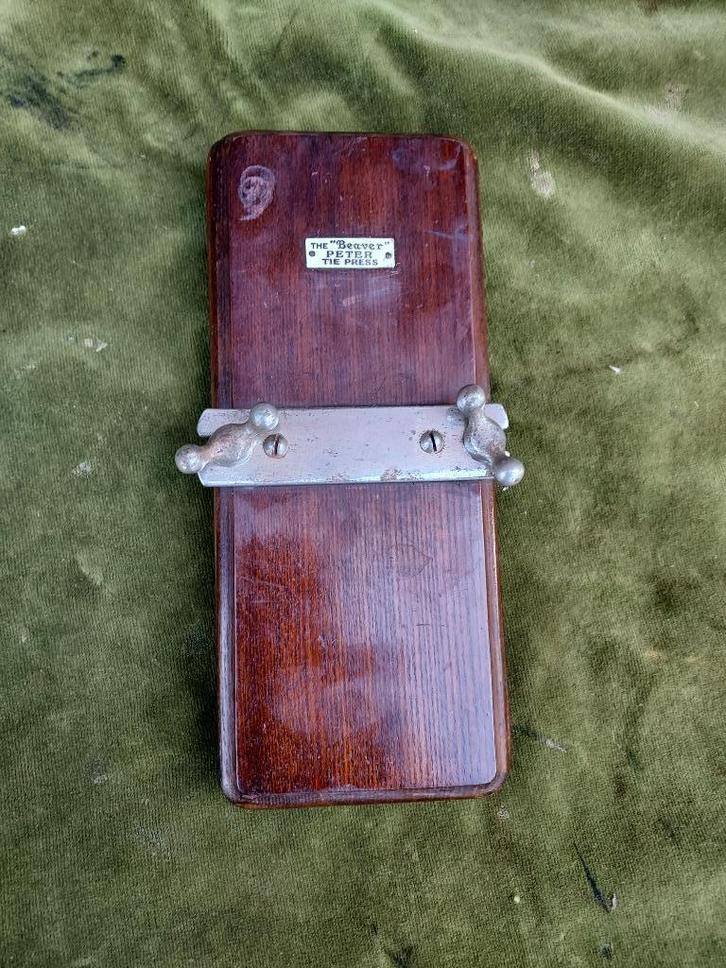 Engelse stropdassen pers., Antiek en Kunst, Antiek | Overige Antiek, Verzenden