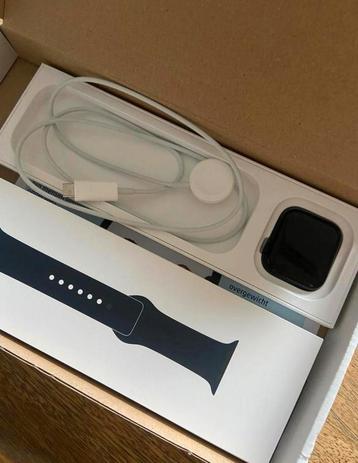 Apple Watch SE (2e Gen) 44mm Midnight beschikbaar voor biedingen