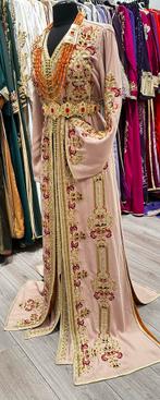 Prachtige Takchita met Borduurwerk kralen, Maat 38/40 (M), Galajurk, Beige, Ophalen of Verzenden