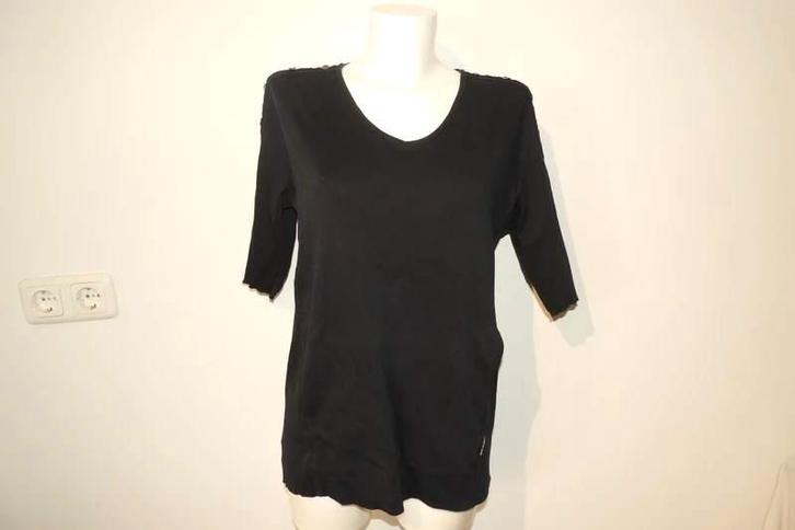 Marccain zwarte top knopen over de mouwe N4, Kleding | Dames, T-shirts, Gedragen, Maat 38/40 (M), Zwart, Korte mouw, Verzenden