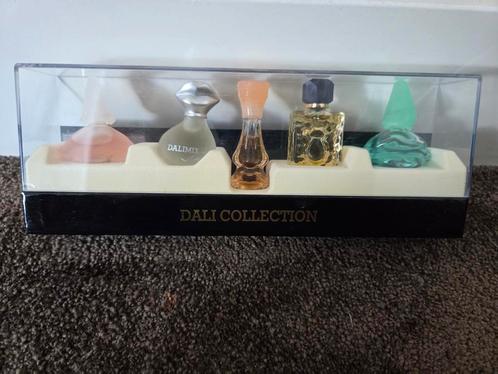 Dali Collection Parfum Mini Set - Zeldzaam! ONGEBRUIKT, Sieraden, Tassen en Uiterlijk, Uiterlijk | Parfum, Nieuw, Ophalen of Verzenden