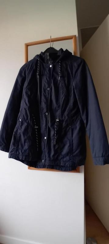 Mooie Tussenjas - Perfect voor het voorjaar! beschikbaar voor biedingen