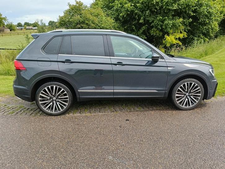 Zwarte deurlijsten met chroomstrip volkswagen Tiguan, Auto-onderdelen, Carrosserie en Plaatwerk, Deur, Overige automerken, Universele onderdelen