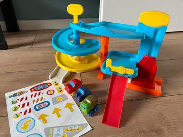 Baby wheels parkeergarage met originele doos beschikbaar voor biedingen