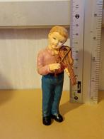 Jongentje met viool pph, Verzenden, Zo goed als nieuw, Poppenhuis