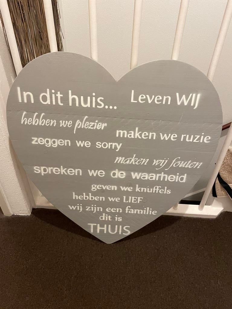 Hartvormig tekstbord grijs, Huis en Inrichting, Woonaccessoires | Tekstborden en Spreuken, Ophalen, Zo goed als nieuw