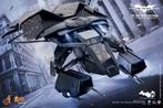 hot toys batman dark night rises the bat, Verzamelen, Film en Tv, Ophalen of Verzenden, Nieuw, Actiefiguur of Pop