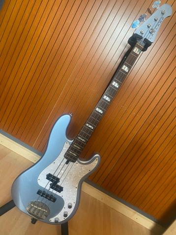 Lakland Skyline 44-64 Custom PJ beschikbaar voor biedingen