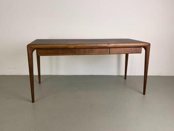 Artisan Latus Leather desk, 160/70/76, Europees walnoot beschikbaar voor biedingen