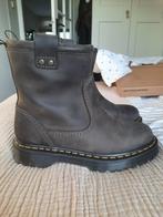 Dr Martens Airwair Anistone Lo, Bruin, Boots, Ophalen of Verzenden, Zo goed als nieuw
