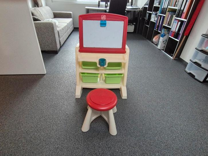 Step2 Flip & Doodle Easel Bureau met stoel voor kinderen, Kinderen en Baby's, Speelgoed | Overig, Zo goed als nieuw, Jongen of Meisje
