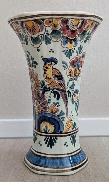 Makkum  beschikbaar voor biedingen