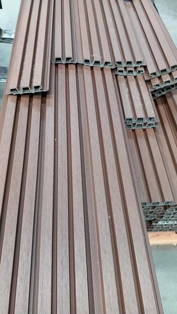 Partij weo35 ipe fiberdeck gevelplanken beschikbaar voor biedingen