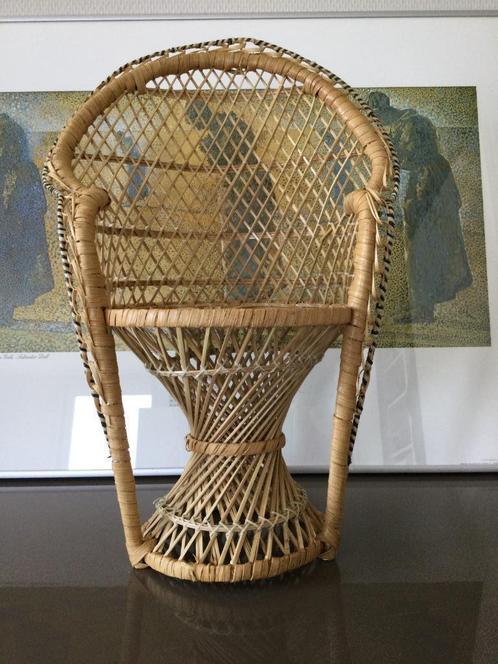 Rotan rieten pauwenstoel - "king chair" stijl - pop/planten, Verzamelen, Retro, Huis en Inrichting, Ophalen of Verzenden
