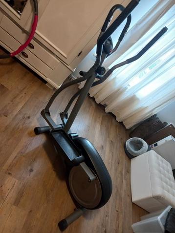 Crosstrainer sports beschikbaar voor biedingen