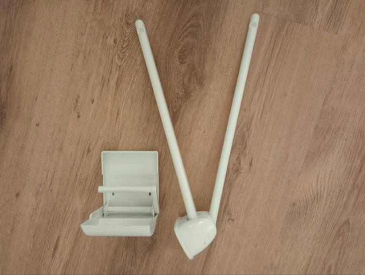 Handdoekenrek en wc houder en glazen plateu met bevestiging, Huis en Inrichting, Badkamer | Badtextiel en Accessoires, Gebruikt