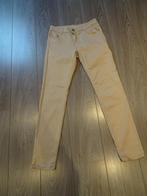 Leuke beige broek maat 38, Maat 38/40 (M), Beige, Ophalen of Verzenden, Zo goed als nieuw