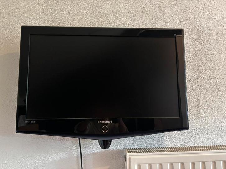 Samsung LE32R71B 32 inch LCD TV + Muurbevestiging, Audio, Tv en Foto, Televisies, Gebruikt, LCD, Samsung, Ophalen
