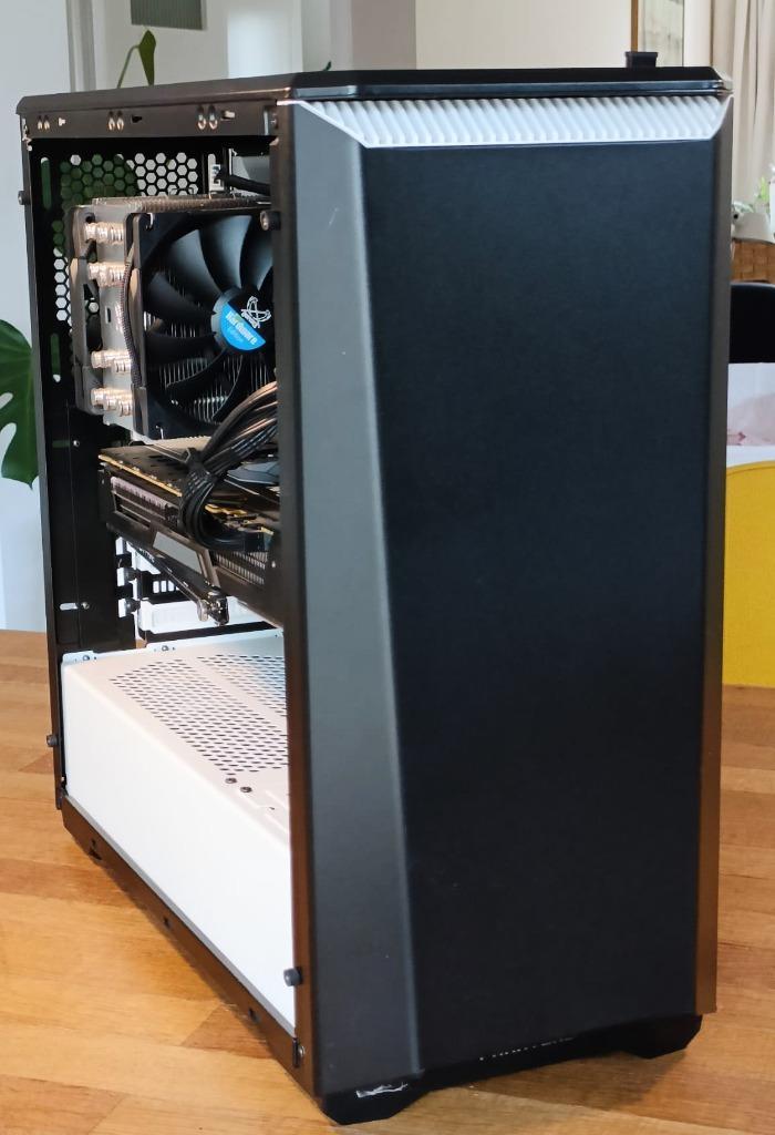 Custom Made Pc / Hackintosh, Computers en Software, Desktop Pc's, Zo goed als nieuw, 4 Ghz of meer, SSD, 32 GB, Met videokaart
