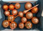Doos met oranje kerstballen, Diversen, Kerst, Ophalen of Verzenden