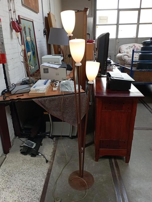 Stoere staande 3 arms lamp, Huis en Inrichting, Lampen | Vloerlampen, 150 tot 200 cm, Ophalen