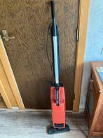 Te koop: goed werkende AEG steelstofzuiger, Witgoed en Apparatuur, Stofzuigers, Ophalen, Gebruikt, Minder dan 1200 watt, Stofzuiger