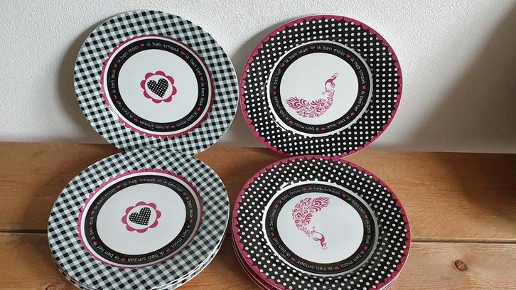 8 dinerborden,  Happy Mirror, Huis en Inrichting, Keuken | Servies, Zo goed als nieuw, Bord(en), Overige stijlen, Ophalen of Verzenden