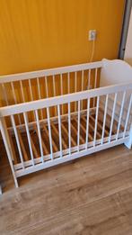 Ledikant inclusief matrasje hout wit, Ophalen, Zo goed als nieuw, Minder dan 140 cm, Matras