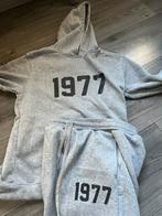 Essentials 1977 pakken, Kleding | Dames, Ophalen of Verzenden, Nieuw, Grijs