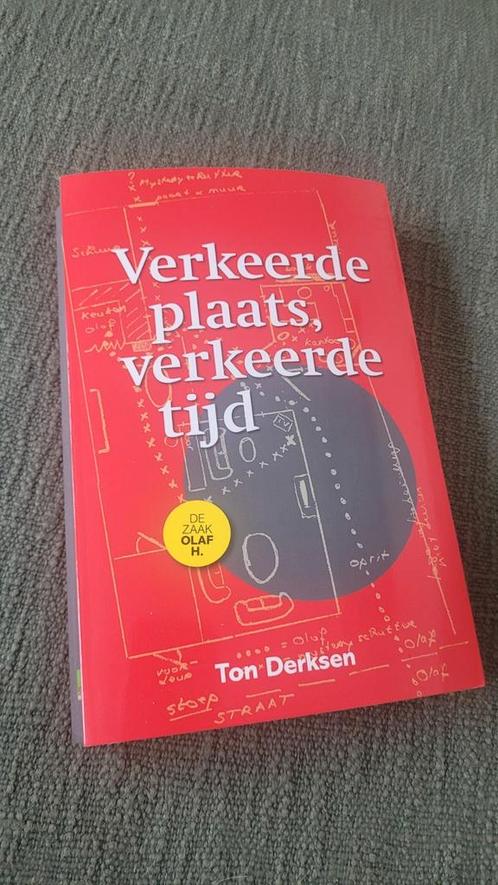 Ton Derksen - Verkeerde plaats, verkeerde tijd, Boeken, Wetenschap, Zo goed als nieuw, Ophalen of Verzenden