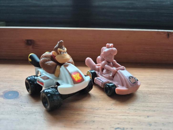 Mario kart Peach en Donkey kong McDonalds, Verzamelen, Poppetjes en Figuurtjes, Ophalen of Verzenden