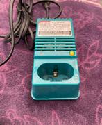 Makita DC 7100 snellader 7.2V, Doe-het-zelf en Verbouw, Gereedschap | Machine-onderdelen en Toebehoren, Ophalen of Verzenden, Zo goed als nieuw