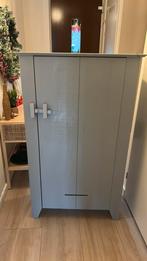 Woood boerenkast dennis grijs, Ophalen, Zo goed als nieuw