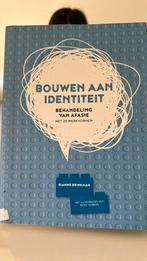 Bouwen aan identiteit  Behandeling van afasie R. Brinkman, Ophalen of Verzenden, Zo goed als nieuw