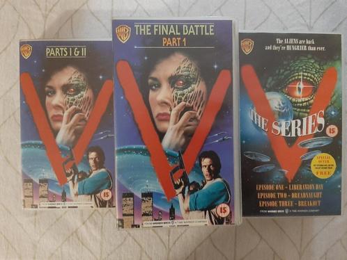 'V' The Complete Sci-Fi Series (3 series op 14 VHS banden!), Cd's en Dvd's, VHS | Film, Zo goed als nieuw, Science Fiction en Fantasy
