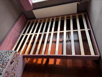 Bed 140x200