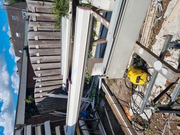 Gebruikt elektrisch crème wit rolluik  341 x 195 beschikbaar voor biedingen