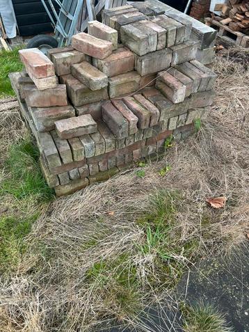 Gratis ong 150 dikformaat stenen beschikbaar voor biedingen