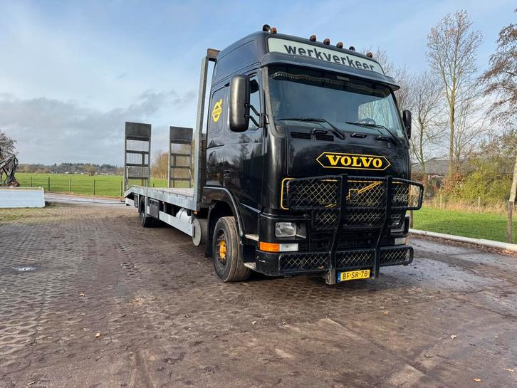 Volvo FH12 oprijwagen – NL Kenteken – Liebhebbers, Auto's, Vrachtwagens, Particulier, Volvo, Diesel, Euro 2, Handgeschakeld, Zwart
