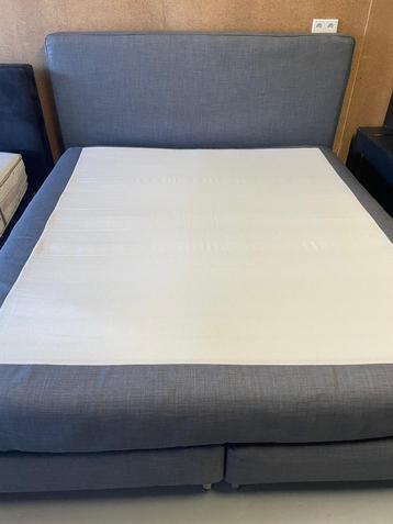 Ikea Dunvik Boxspring Grijs 180x200 zo goed als nieuw  beschikbaar voor biedingen