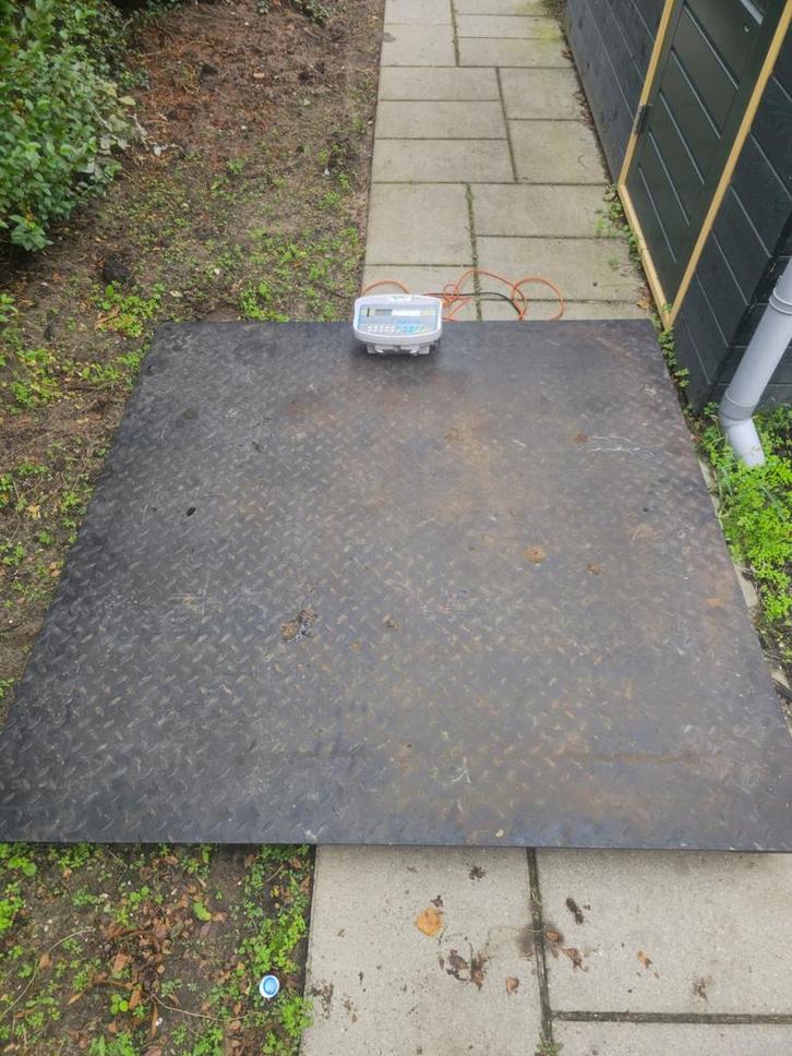 Weegschaal 3000 kg - Industrieel (BIEDEN MOGELIJK), Zakelijke goederen, Kantoor en Winkelinrichting | Winkel en Inventaris, Ophalen