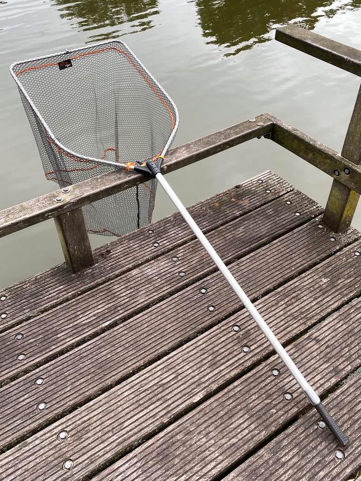 Visnet - Karper/Roofvis - Goede Staat, steel uitschuifbaar., Watersport en Boten, Hengelsport | Karpervissen, Gebruikt, Net of Fuik