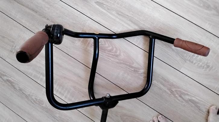 2  MOEDER STUREN 1 NIEUW  FOTO 9 TOT  16 NIEUW STUUR, Fietsen en Brommers, Fietsaccessoires | Fietsenrekken, Ophalen