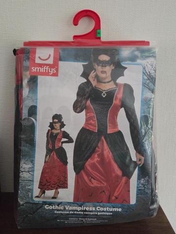 Nieuw in verpakking Gothic Vampiress kostuum, medium beschikbaar voor biedingen
