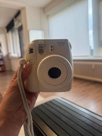 Instax Mini 8 Camera beschikbaar voor biedingen