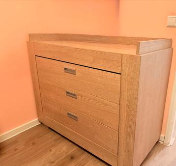 Mooie Commode met 3 Lades beschikbaar voor biedingen