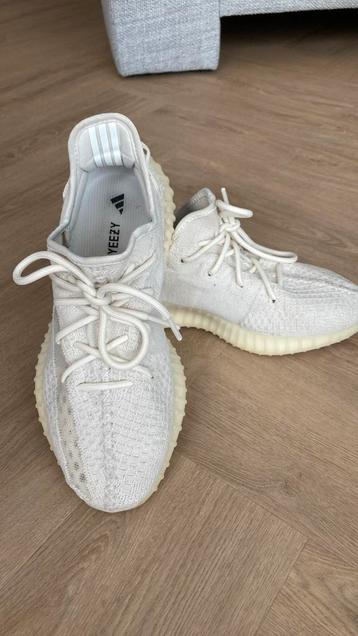 Yeezy Boost 350 bone maat 44 (Origineel) beschikbaar voor biedingen